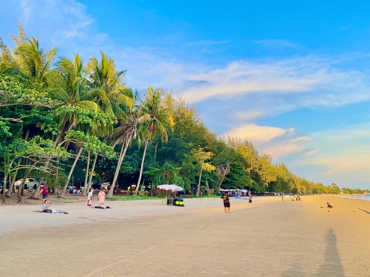 Escape Condominiums Beachfront Suites - Mae Phim ระยอง ภายนอก รูปภาพ