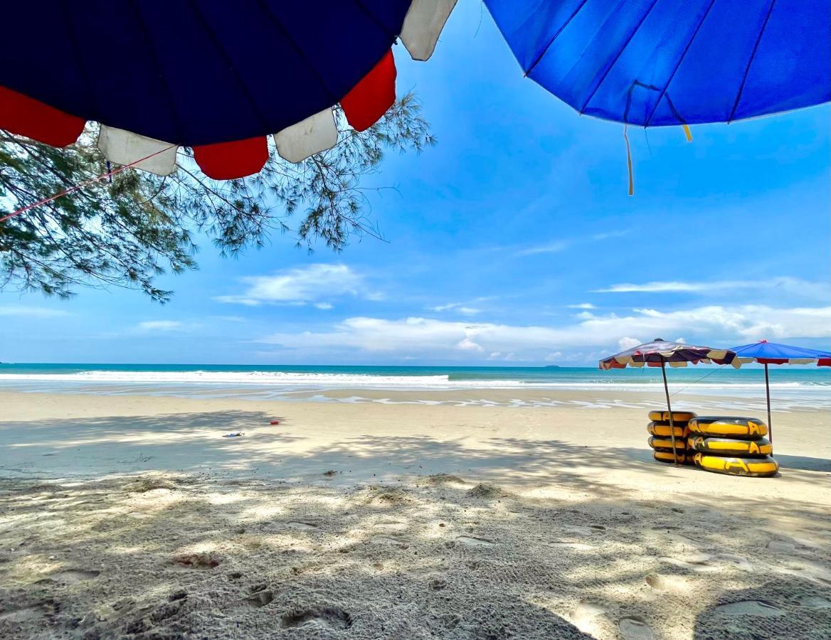 Escape Condominiums Beachfront Suites - Mae Phim ระยอง ภายนอก รูปภาพ