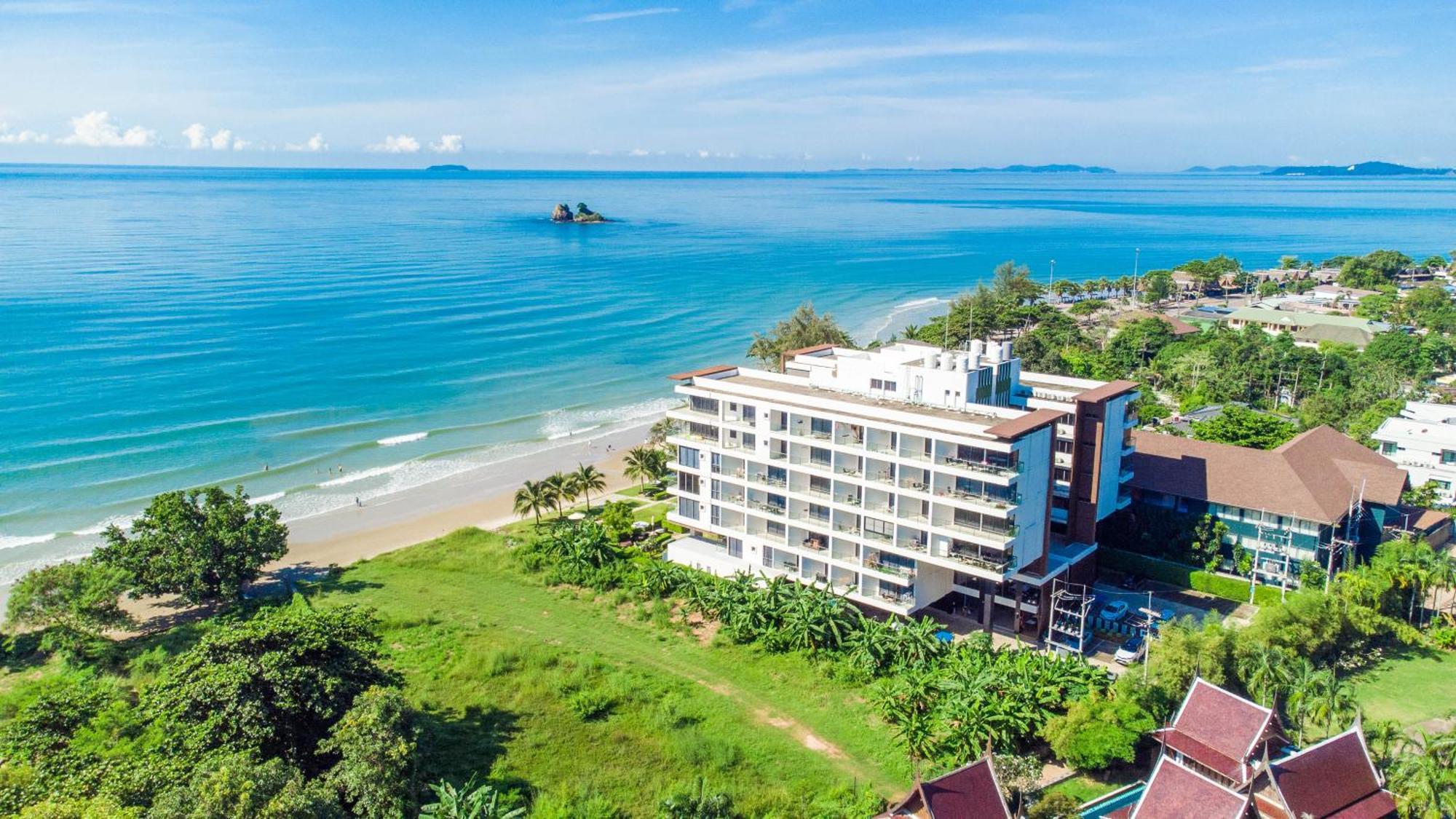 Escape Condominiums Beachfront Suites - Mae Phim ระยอง ภายนอก รูปภาพ