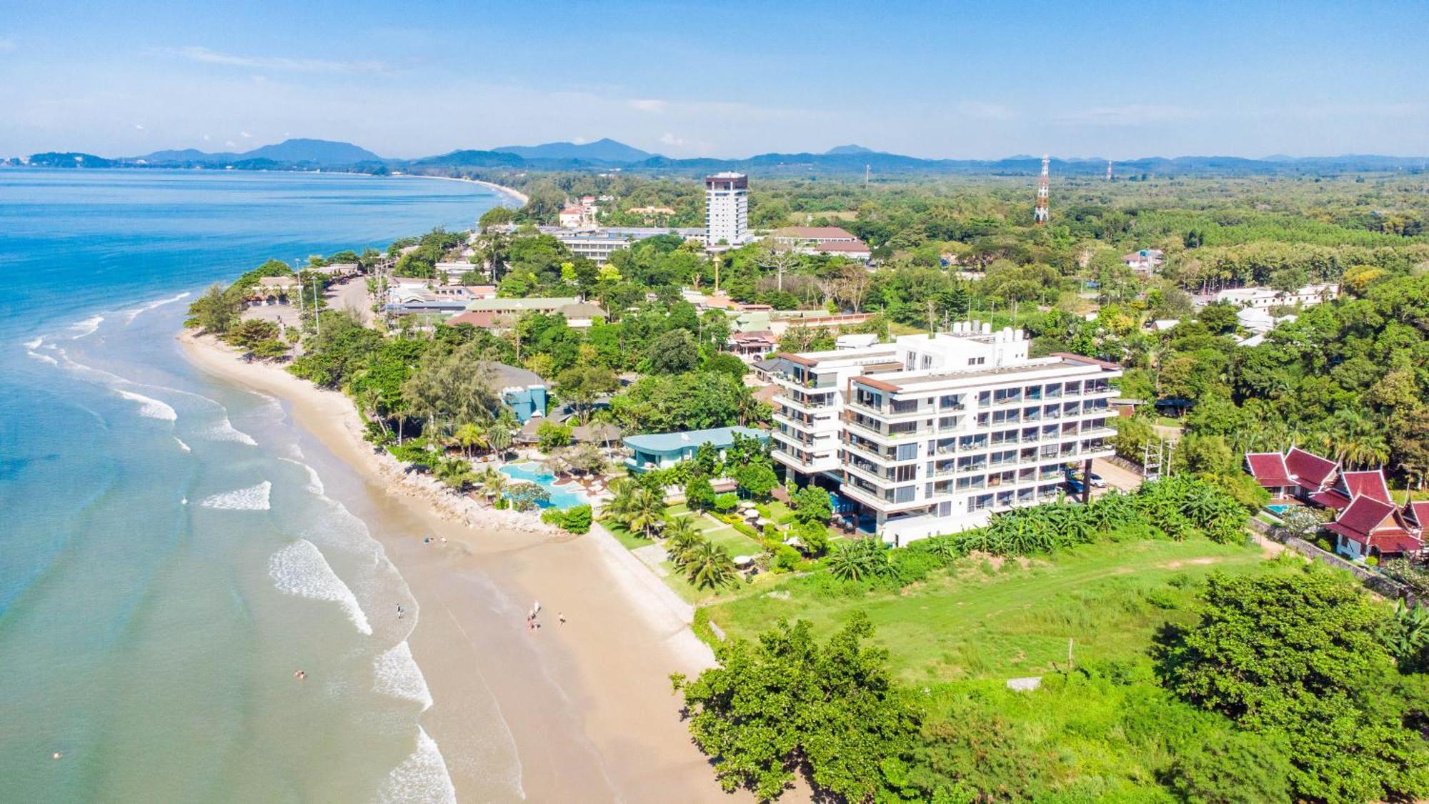 Escape Condominiums Beachfront Suites - Mae Phim ระยอง ภายนอก รูปภาพ